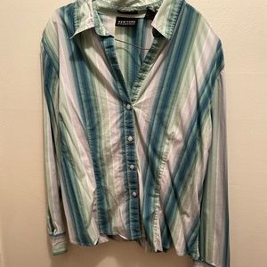 New York & Company size L long slvd shirt